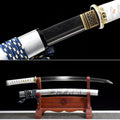 Handgefertigtes Full-Tang-Wakizashi-Schwert, Damaszener Stahl, lehmgehärtete Klinge, weiß bedruckte Scheide – 79 cm, echtes Katana-Schwert