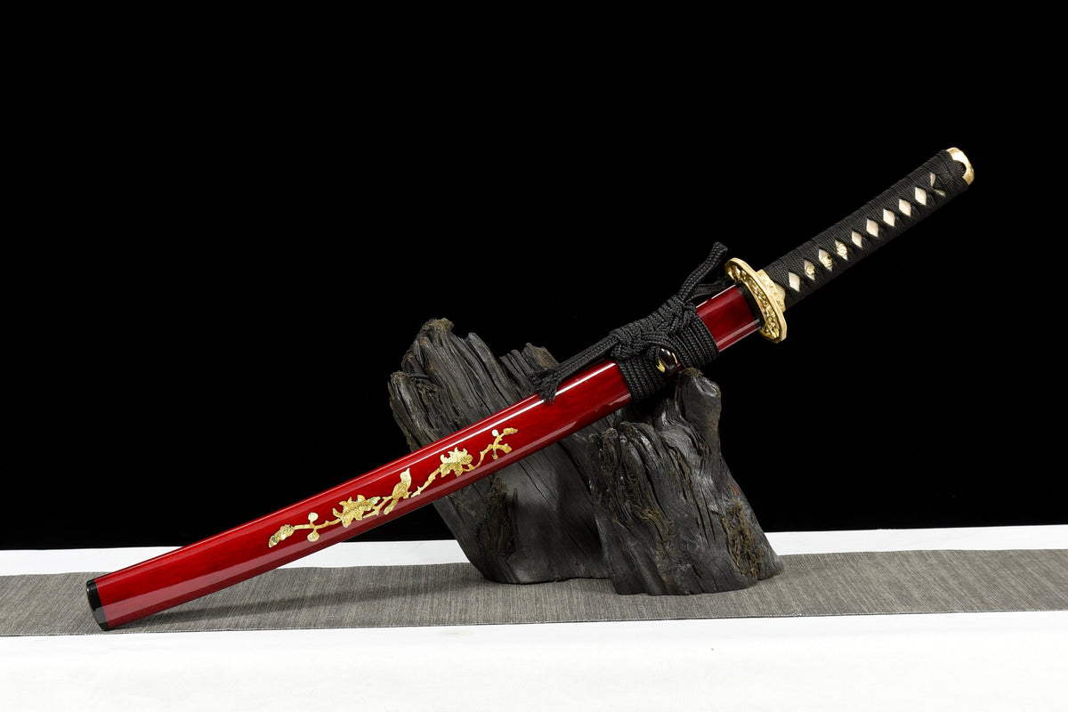 Handgefertigtes Full-Tang-Wakizashi-Schwert aus T10-Kohlenstoffstahl, lehmgehärtete Klinge, rot bedruckte Scheide – 79 cm, echtes Katana-Schwert