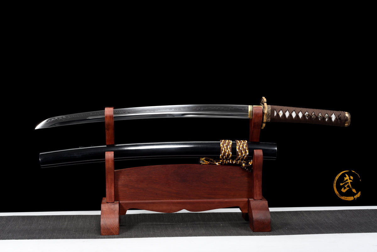 Handgefertigtes Full-Tang-Wakizashi-Schwert, T10-Stahl, Unokubi-Zukuri-Klingenstil, lehmgehärtete Klinge, schwarz bedruckte Scheide - 79 cm, echtes Katana-Schwert
