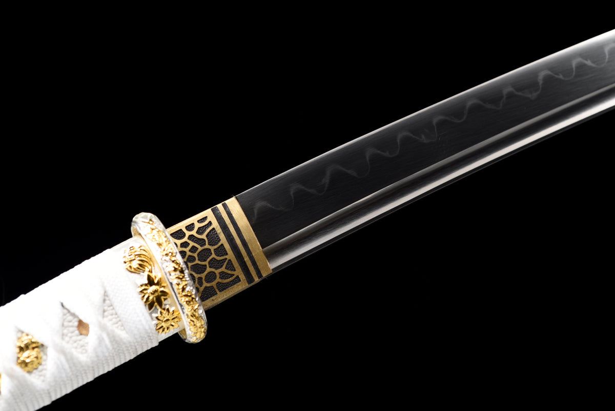 Handgefertigtes Full-Tang-Wakizashi-Schwert, Damaszener Stahl, lehmgehärtete Klinge, weiß bedruckte Scheide – 79 cm, echtes Katana-Schwert