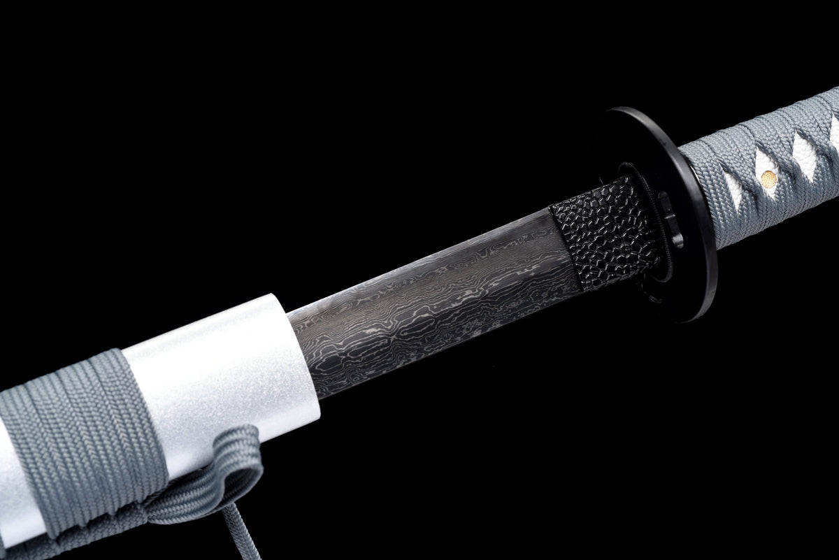 Handgefertigtes Ninjato-Schwert, schwarzer Damaszenerstahl, Full Tang, Scheide mit weißem Aufdruck, graues Griffband, weiße Rochenhaut – 104 cm, echtes Katana-Schwert