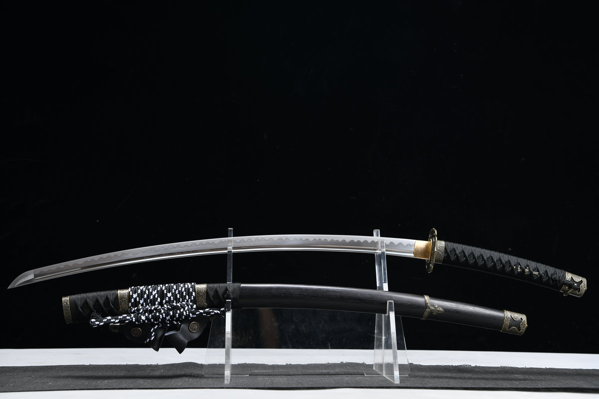 Handgeschmiedetes, 41 Zoll langes Tachi-Samuraischwert aus Manganstahl, scharf, mit poliertem weißem Knauf