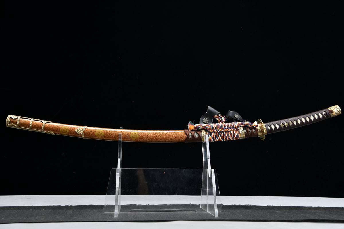 Handgefertigtes, 104 cm langes, dreiteiliges Tachi-Samuraischwert aus geschmiedetem Stahl – Oda Nobunaga Tachi (Deluxe Edition)