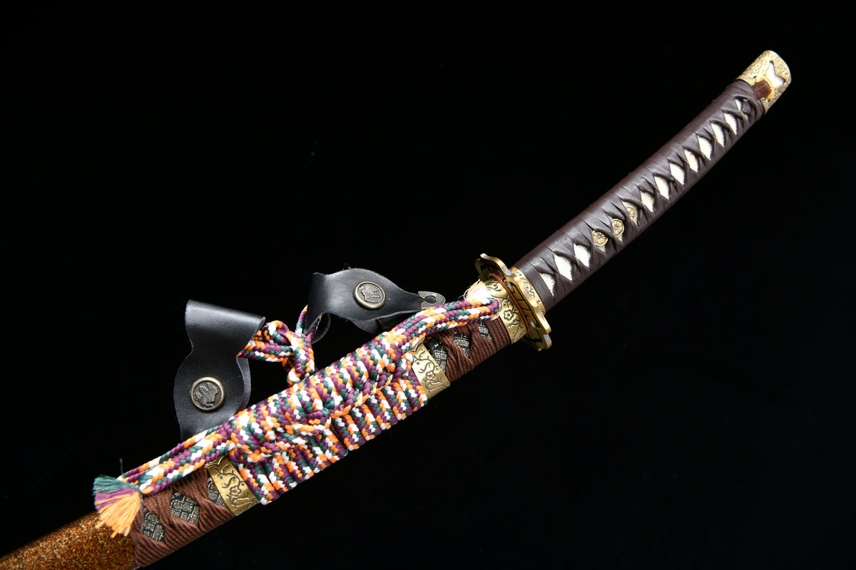 Handgefertigtes, 104 cm langes, dreiteiliges Tachi-Samuraischwert aus geschmiedetem Stahl – Oda Nobunaga Tachi (Deluxe Edition)