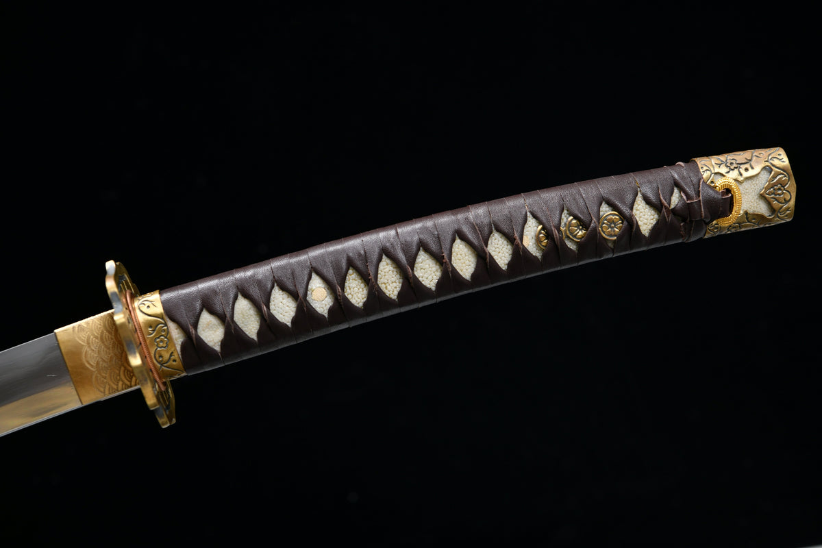 Handgefertigtes, 104 cm langes, dreiteiliges Tachi-Samuraischwert aus geschmiedetem Stahl – Oda Nobunaga Tachi (Deluxe Edition)