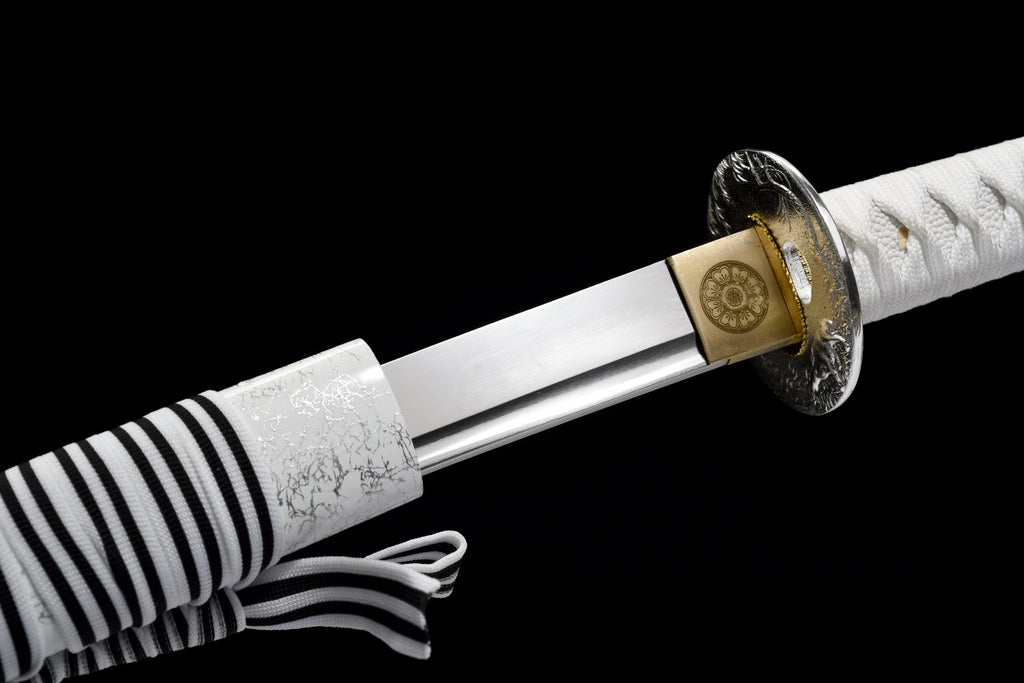 Handgefertigtes Katana mit durchgehender Klinge aus 1095 Kohlenstoffstahl, weiße Scheide, echtes Katana-Schwert
