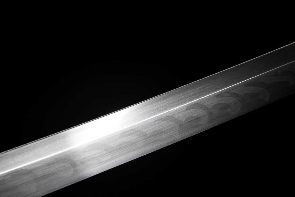 Handgefertigtes Tachi-Schwert mit durchgehender T10-Stahlklinge, echtem Hamon und Full-Tang-Konstruktion, 41 Zoll, echtes Katana-Schwert