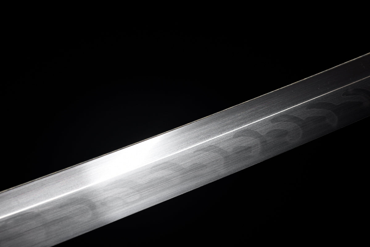 Handgefertigtes Tachi-Schwert mit durchgehender T10-Stahlklinge, echtem Hamon und Full-Tang-Konstruktion, 41 Zoll, echtes Katana-Schwert